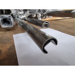 Slotted round pipe 25x(15x1a5)x1.2x6000mm